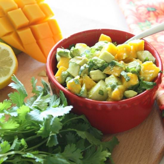 Avocado, Mango & pear Salad