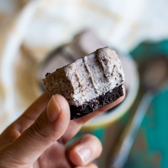 Cookies and Cream Cheesecake Bites