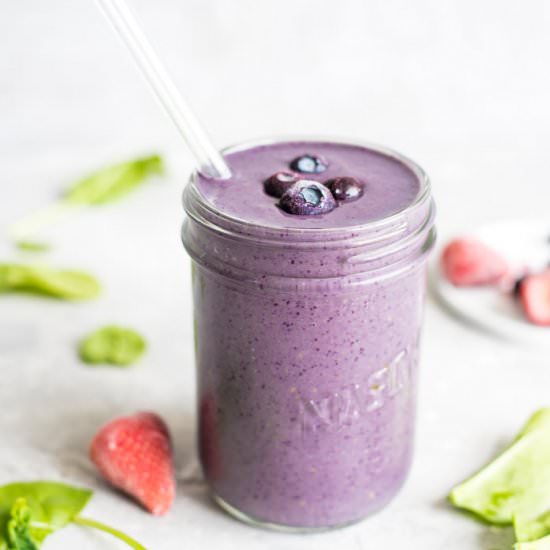 Mixed Berry Smoothie with Almond Bu