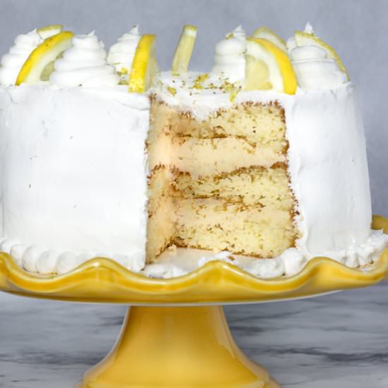 Lemon Cake with Lemon Oreo Filling