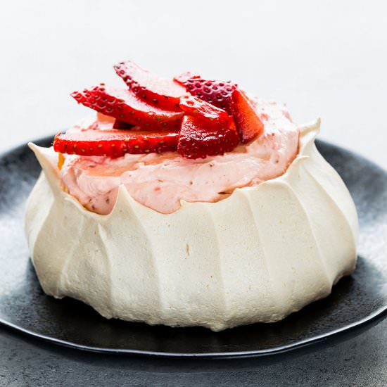 Strawberry Mini Pavlova