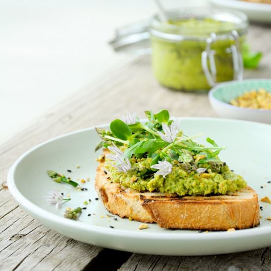 Sandwich spread made of asparagus