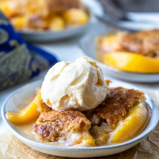 Easy Peach Cobbler