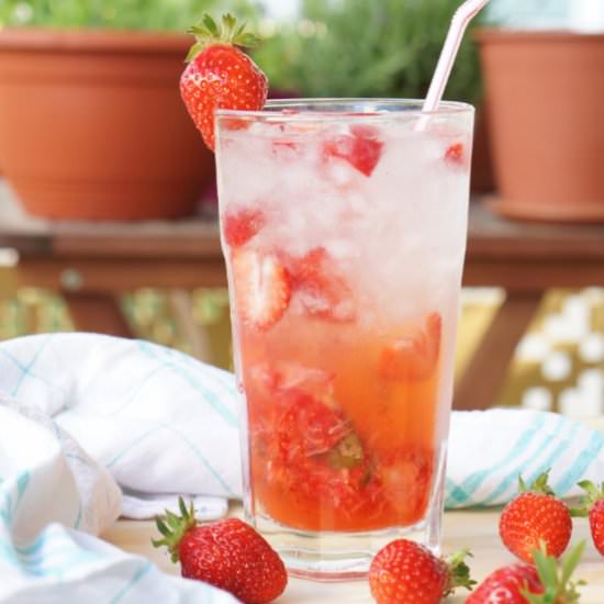Strawberry Mojito Cocktail