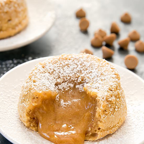 Peanut Butter Molten Lava Cakes
