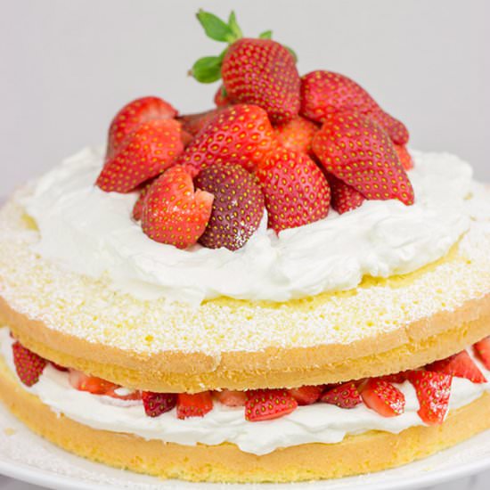 Fresh Strawberry Naked Cake