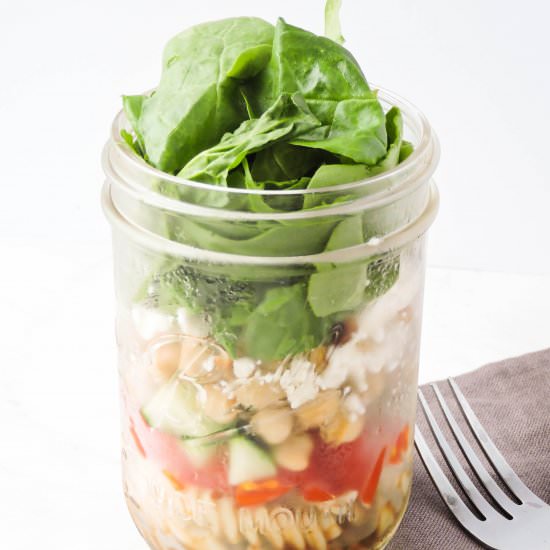 Greek Style Mason Jar Pasta Salads