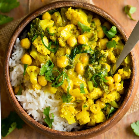 Yellow Cauliflower Chickpea Curry