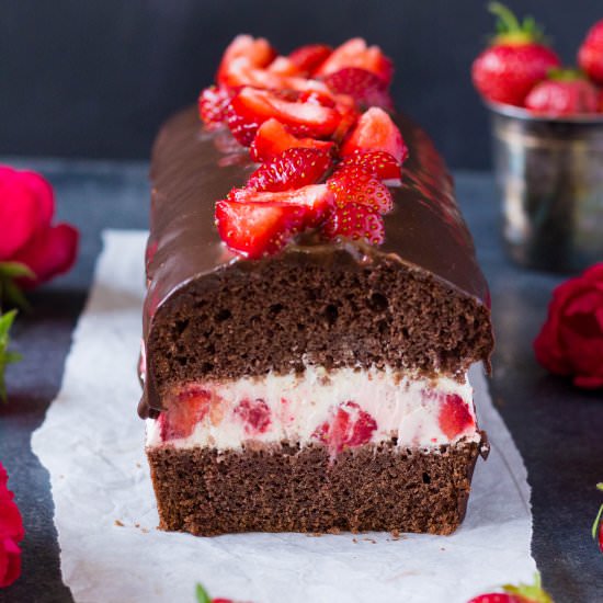 Chocolate Loaf Cake with Strawberry