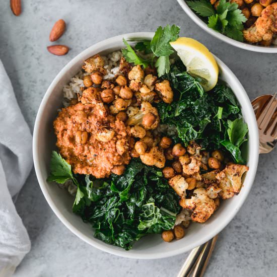 Roasted Cauliflower Chickpea Bowls