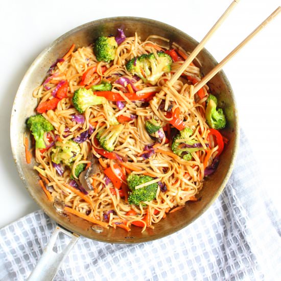 Quick Veggie Lo Mein