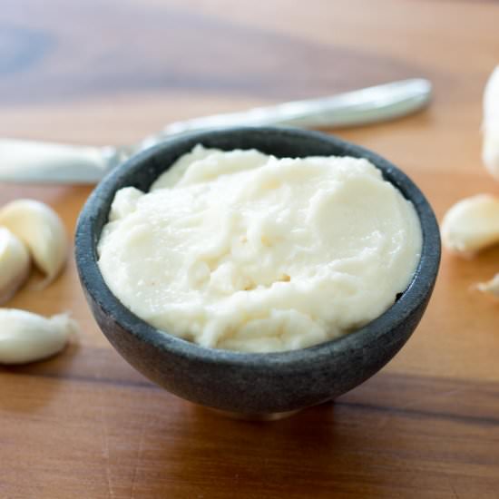 Toum (Garlic Aioli)