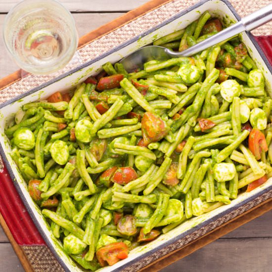 Caprese Pesto Pasta