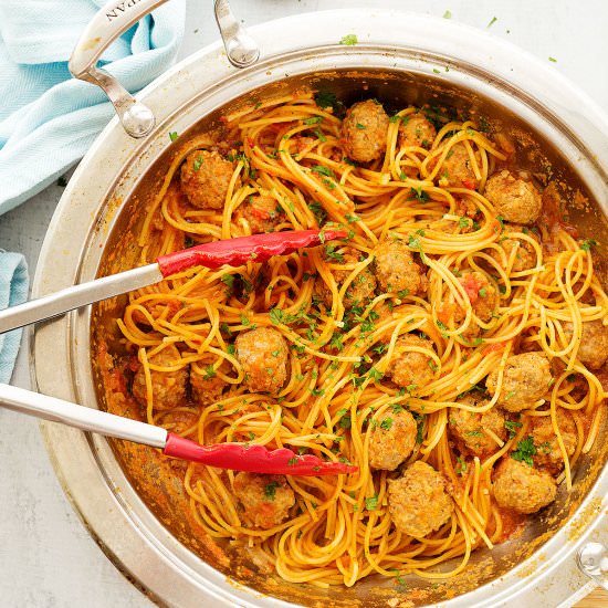 One Pot Spaghetti & Meatballs