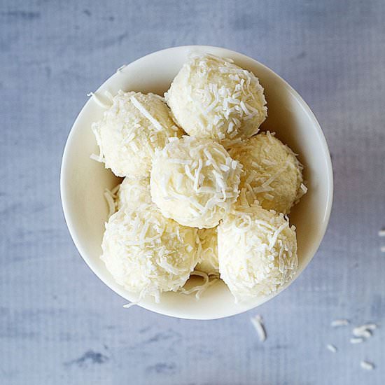 Lemon Cheesecake Balls