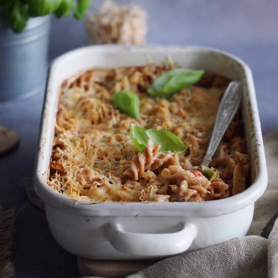 Meat and asparagus pasta bake