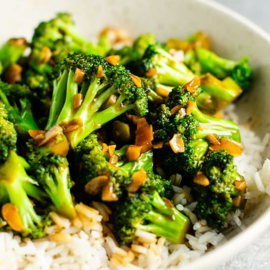 Broccoli with Garlic Sauce