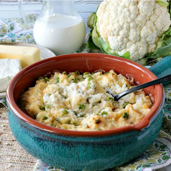 Cheesy Mashed Cauliflower Casserole