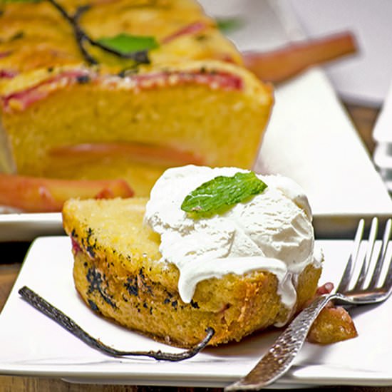 Rhubarb Vanilla Pound Cake