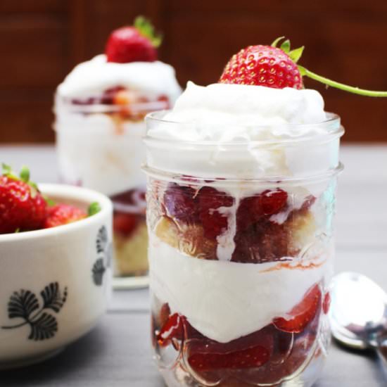 Easy Strawberry Shortcakes in a Jar