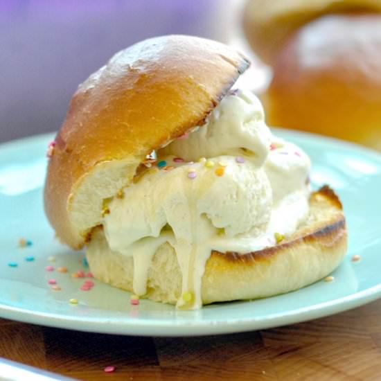 Honey Butter Milk Bread Ice Cream