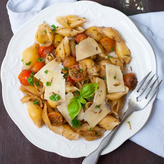 Pasta in butter garlic sauce