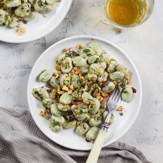 Broad beans with spring onion pesto