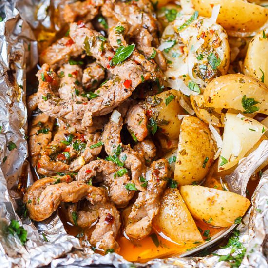 Garlic Steak & Potato Foil Packs