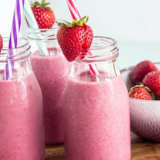 strawberry banana beet smoothie