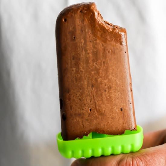 Avocado Chocolate Fudge Pops