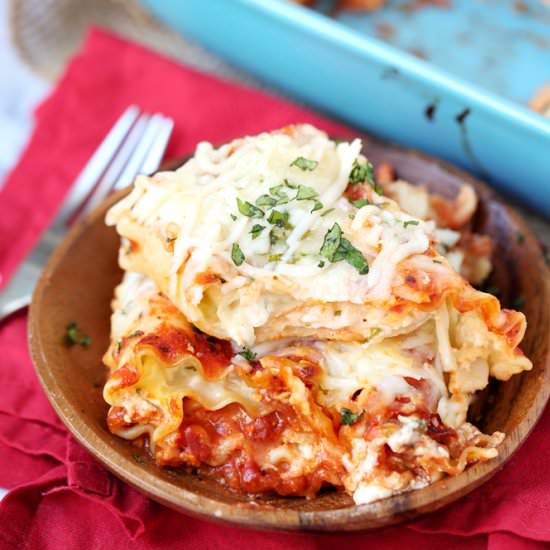 Cheesy Lasagna Rolls
