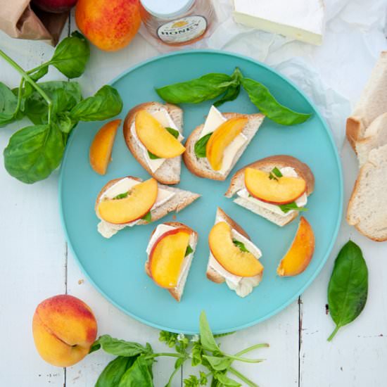 Basil Peach Brie Crostini