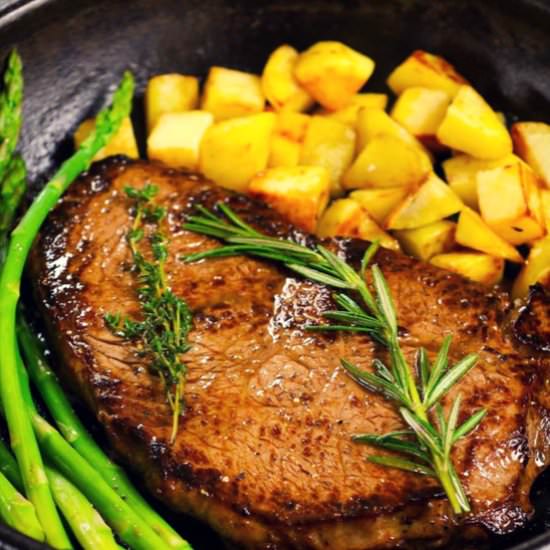 Easy Pan Seared Sirloin Steak