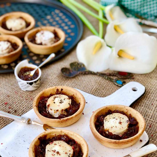 Goats cheese with  chutney tartlets