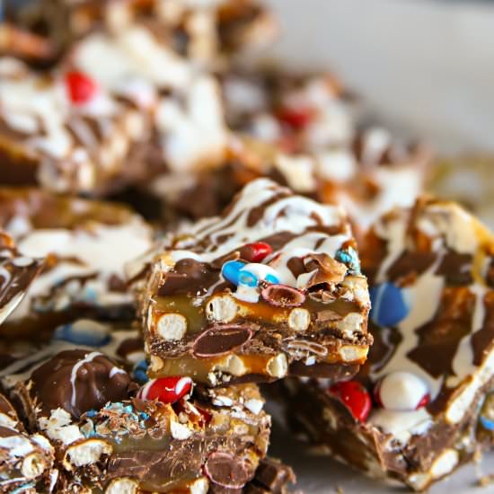 Salted Caramel Pretzel Bars