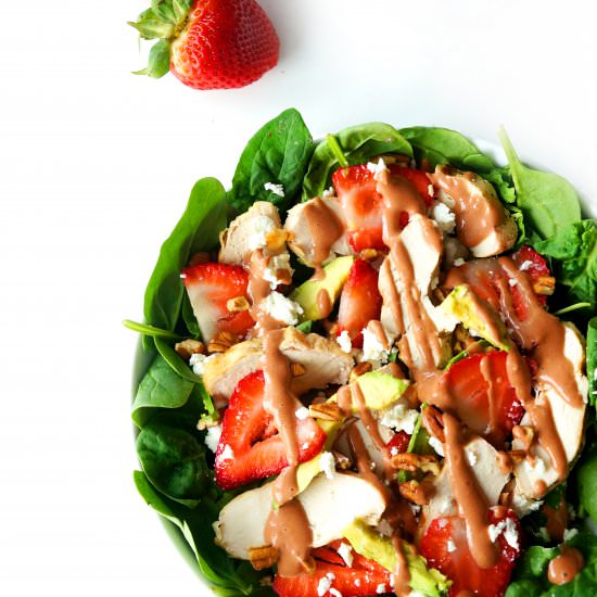 CHICKEN STRAWBERRY AVOCADO SALAD