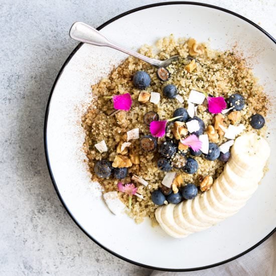Breakfast quinoa bowl