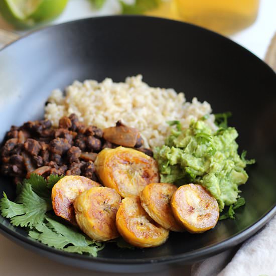 Saucy black bean bowl & plantains