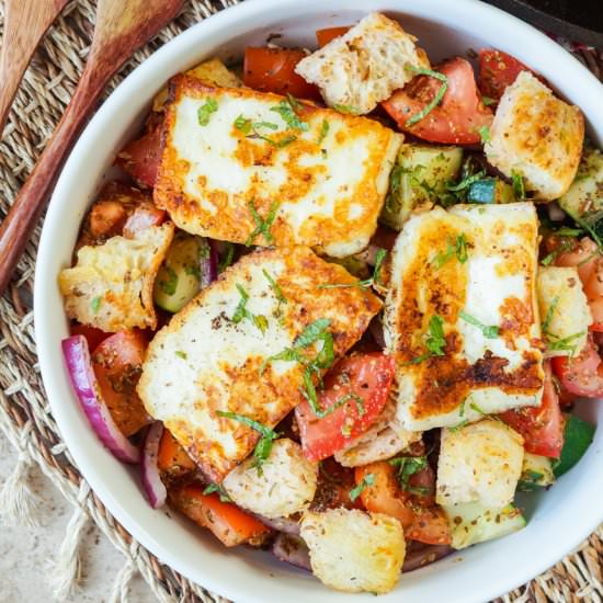 Spicy Halloumi Salad