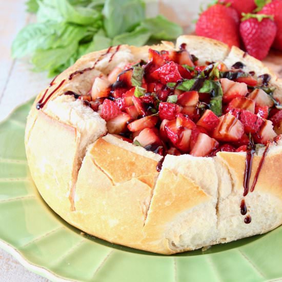 Strawberry Baked Brie Bread Bowl