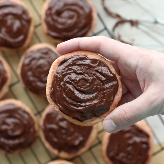 Stawberry Cookie with Nutella Icing
