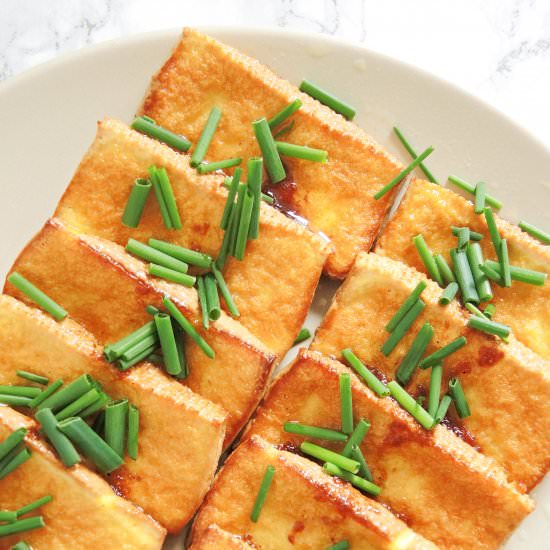 Fried tofu with soy sauce