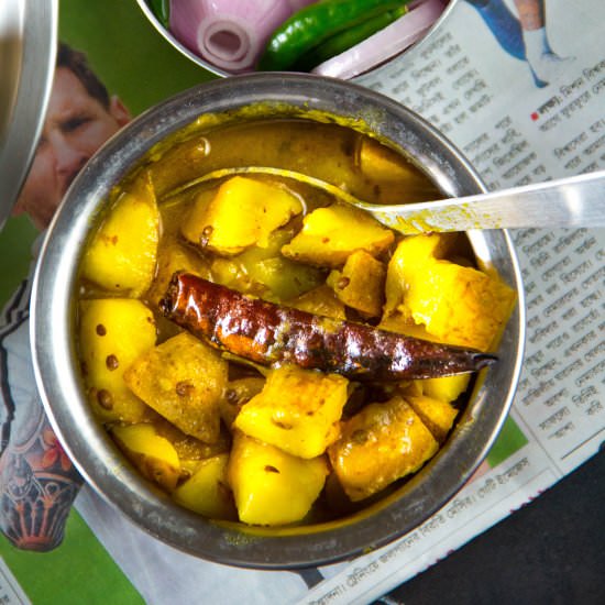 Kolkata style Alur torkari