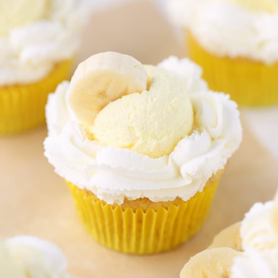 Easy Banana Cream Pie Cupcakes