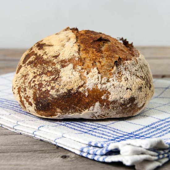 Sourdough breakfast bread with spel