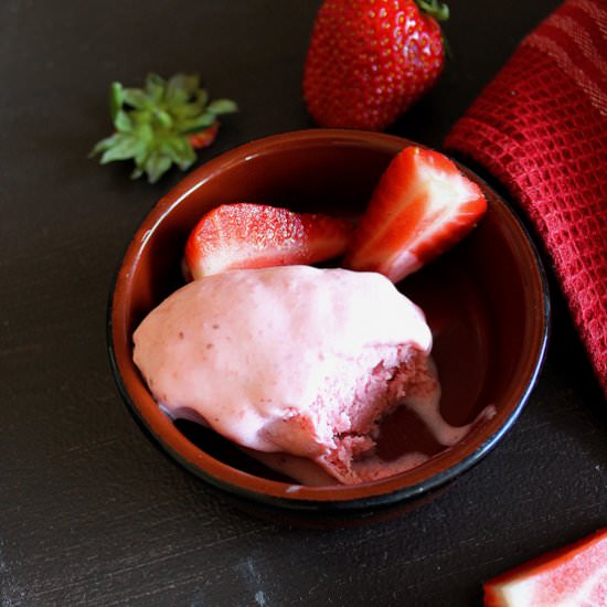 Strawberry ice cream