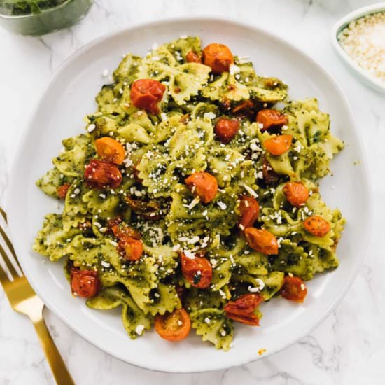 20 Minute Vegan Pesto Pasta
