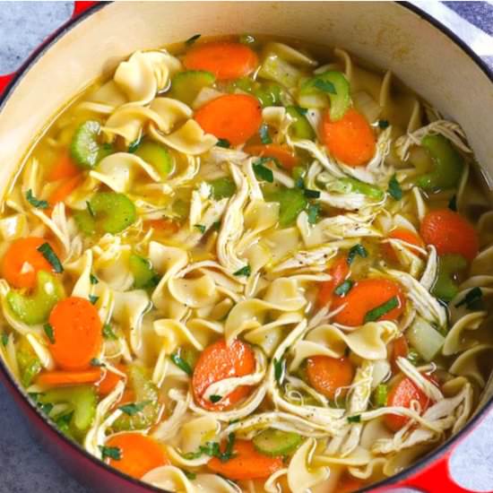 Slow Cooker Chicken Noodle Soup