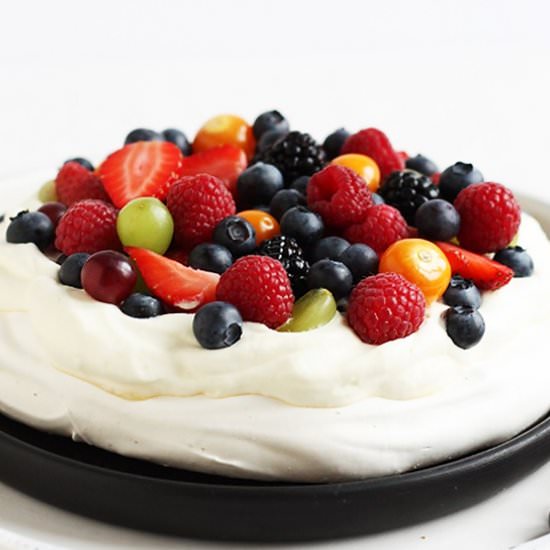 Berry Pavlova