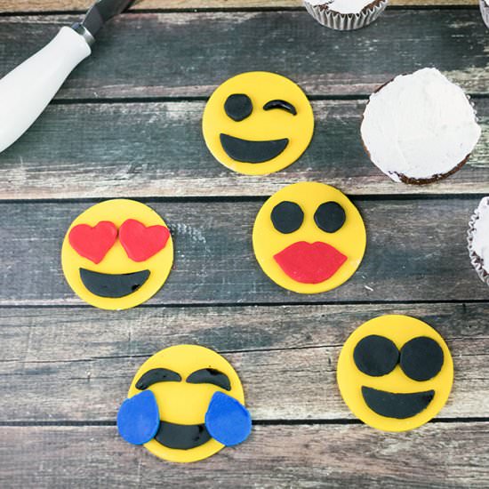 Adorable Emoji Cupcakes